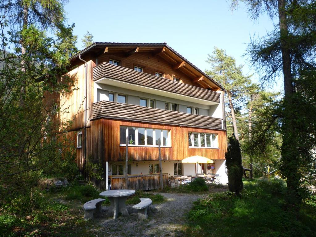 Pension Casa Selva Trin Exterior photo